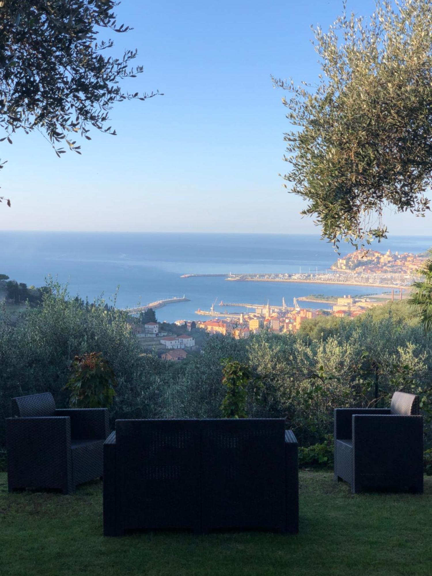 Le Jardin Sur Mer Avec Bike Et Mtb Tour Hotel Imperia Buitenkant foto